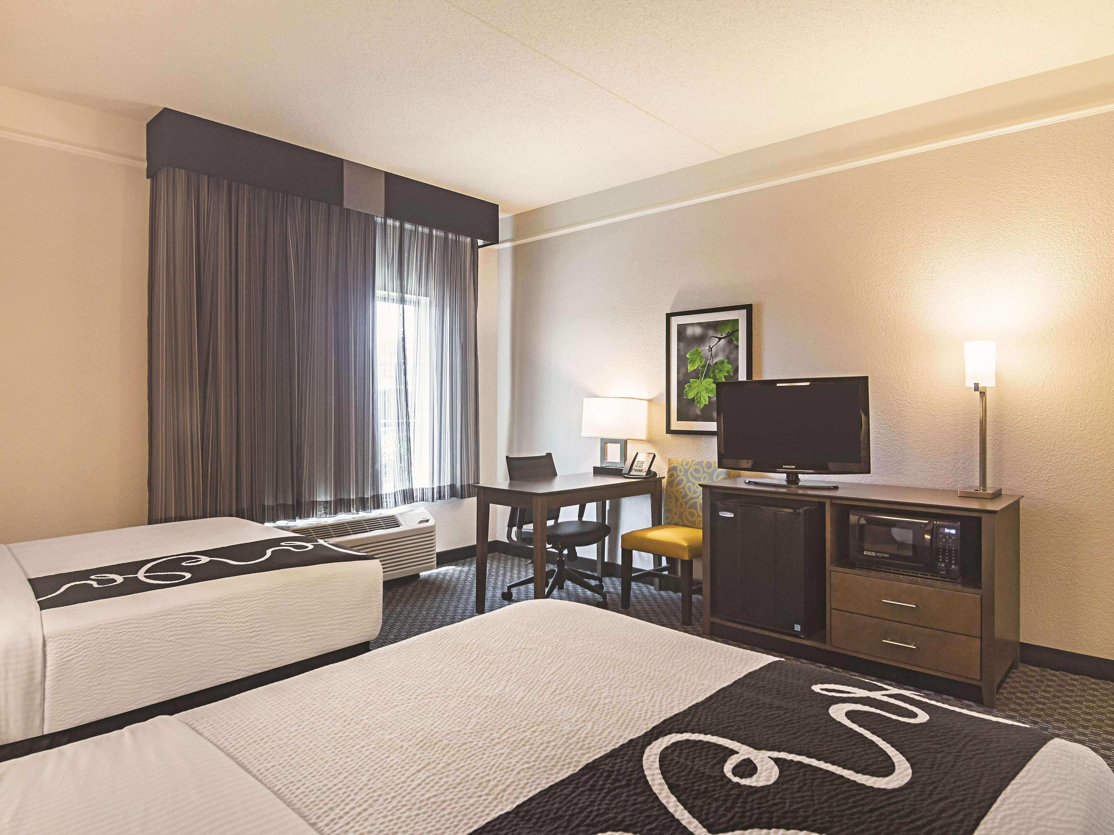 La Quinta By Wyndham Oklahoma City - Nw Expwy Экстерьер фото