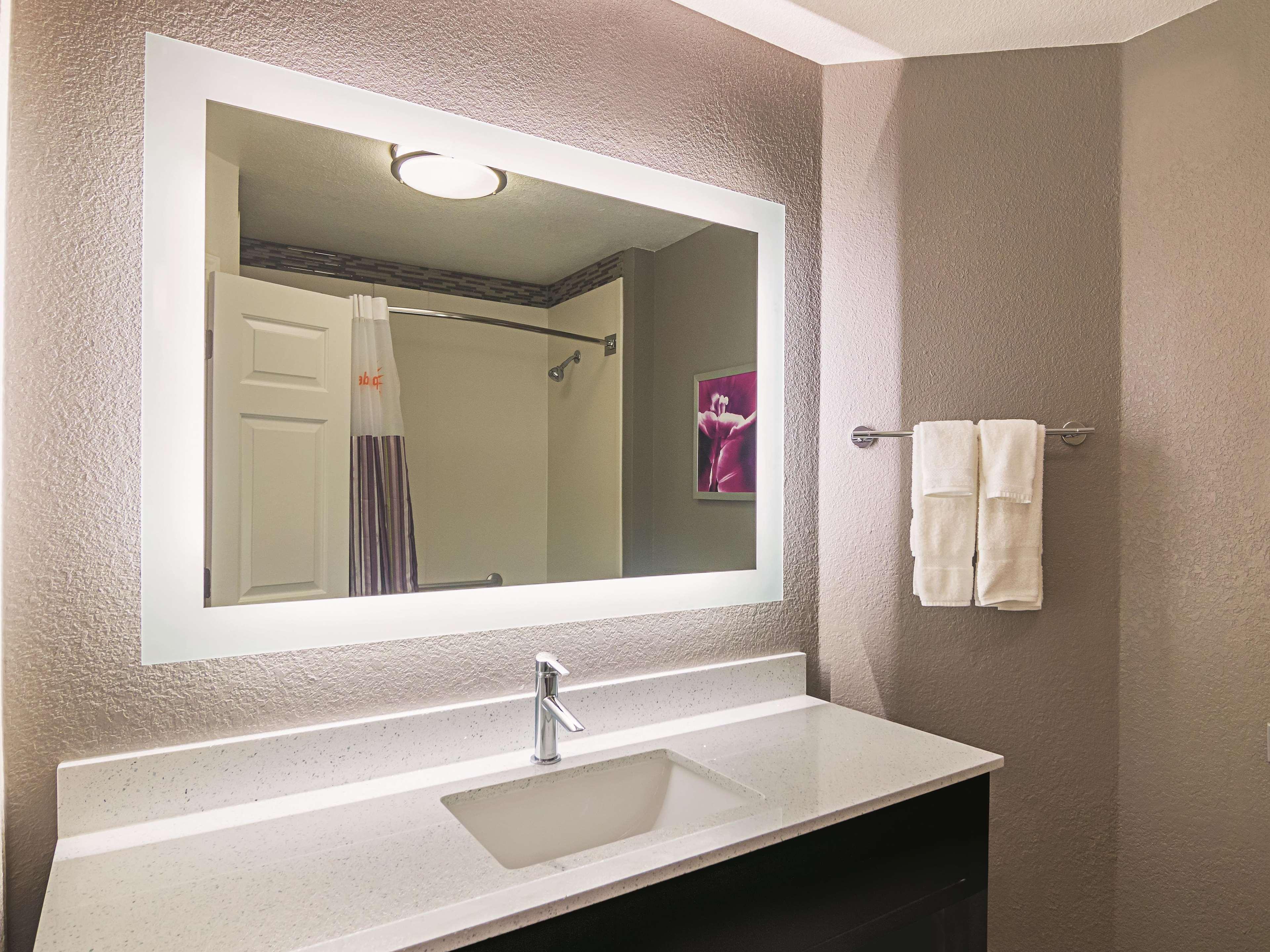 La Quinta By Wyndham Oklahoma City - Nw Expwy Экстерьер фото