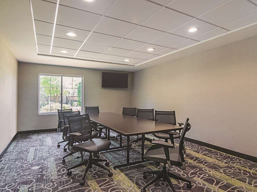 La Quinta By Wyndham Oklahoma City - Nw Expwy Удобства фото